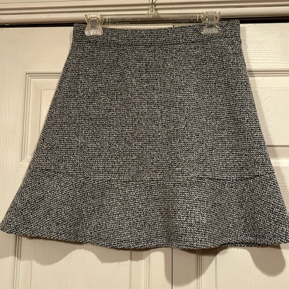 LOFT Dresses & Skirts - Loft -Small A-lined Skirt with Bottom Band for Flirt & Flare,  Black/White